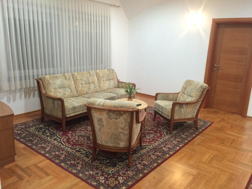 Guest House Seperic Jastrebarsko Habitación foto