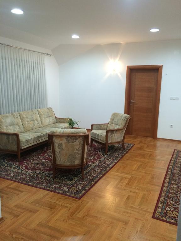 Guest House Seperic Jastrebarsko Exterior foto